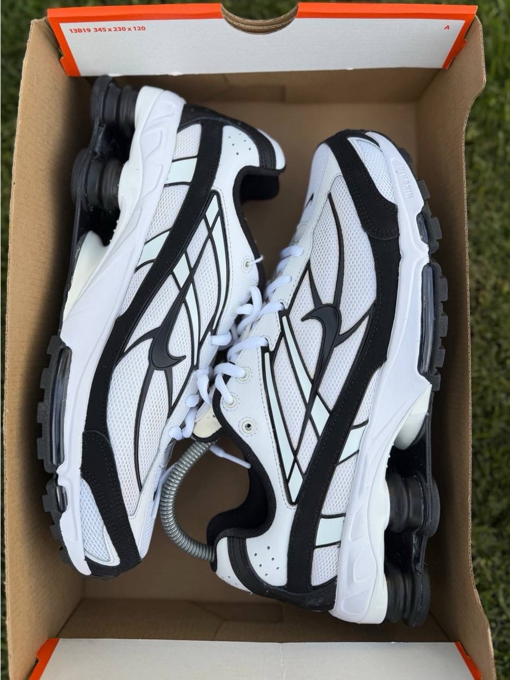Nike Shox Ride 2 Men’s Shoes Sample
White / Black IO4296-100